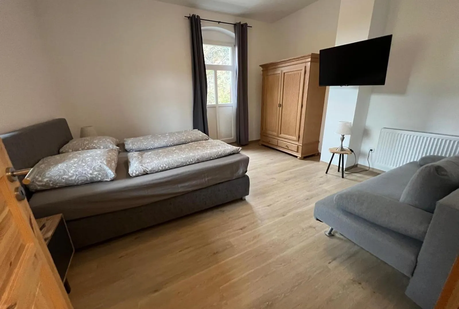 Ferienwohnungen Schweizerhaus Dresden Apartment